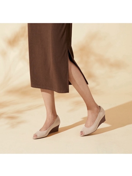 Vivaia Shoes - VIVAIA peep toe almond wedges Tamia size 40 (9)